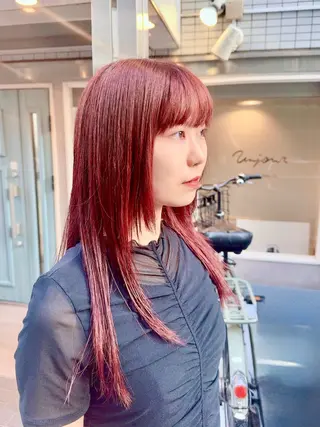 ロング カラー Unjour Kanaのヘアスタイル