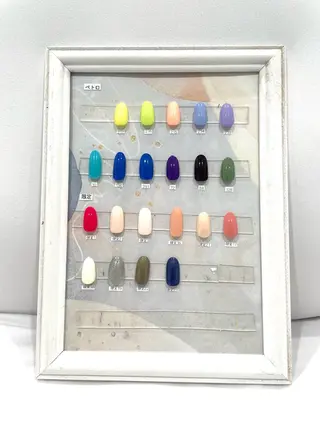 ネイル LUCULIA 西山のネイルデザイン