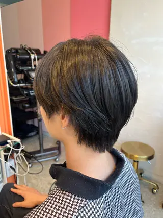 ショート うしだ かおるのヘアスタイル