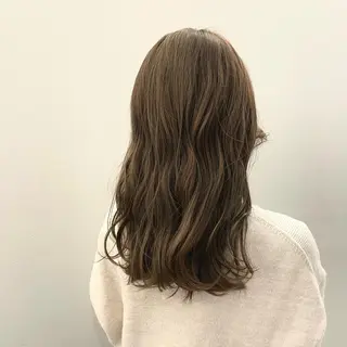 セミロング カラー 髪質改善✨️透明感カ ラー✧*。山下さいみのヘアスタイル