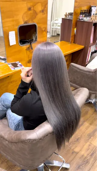 ロング 松田 慧児のヘアスタイル