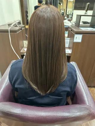セミロング 岡嶋 菜々子のヘアスタイル