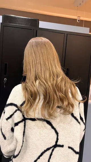 ロング カラー 🎀透明感カラー /似合わせカット🎀のヘアスタイル
