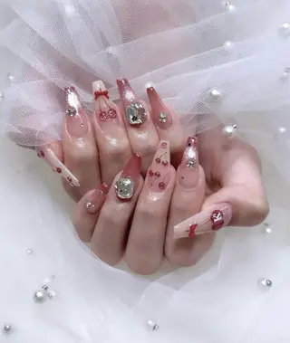 ミディアム Pio Mielのネイルデザイン