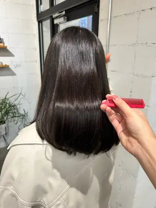 ロング 1回で綺麗になる 髪質改善 小山光のヘアスタイル