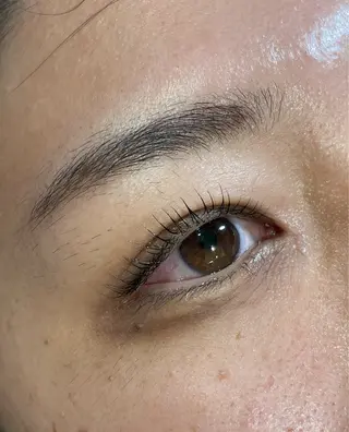 マツエク・マツパ 井上 真里奈のヘアスタイル