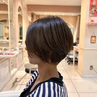 ショート 生活が楽になる縮毛/ ブリーチなしレッドのヘアスタイル