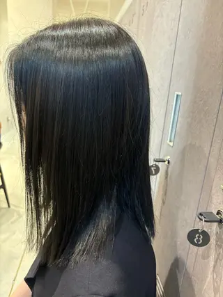 ミディアム 小澤 璃奈のヘアスタイル