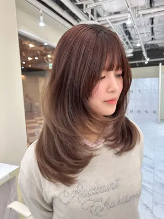 ミディアム hiyori🎀/艶 カラー/レイヤーのヘアスタイル