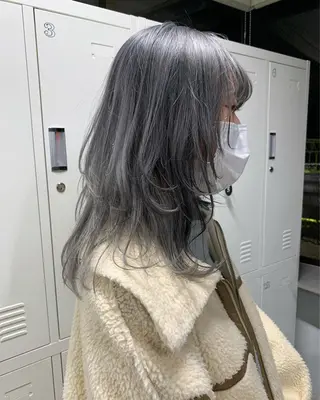 セミロング カラー 中性ウルフカット ケアブリーチ/ケイトのヘアスタイル