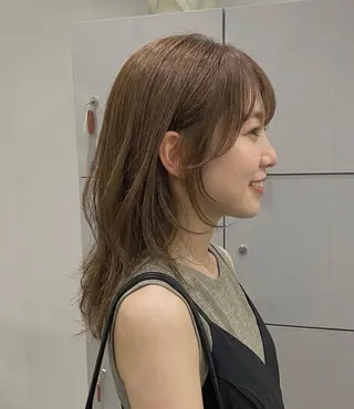 ミディアム レイヤー/透けカラー アレンジ/篠崎渚彩のヘアスタイル