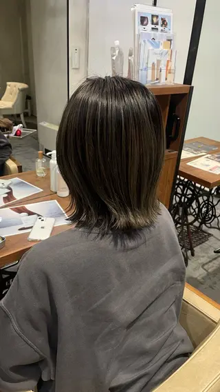 ミディアム カラー { door } Kawasakiのヘアスタイル