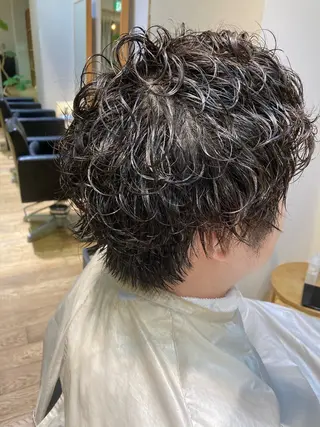 メンズ 🎸メンズ朝ラク！ パーマ特化ren🎸のヘアスタイル