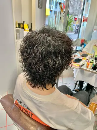 ショート パーマ メンズ 【扱いやすいパーマ】 眞鍋拓己のヘアスタイル