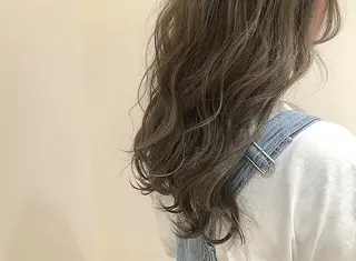 セミロング カラー ヘアアレンジ 店長/ 加藤 流菜のヘアスタイル