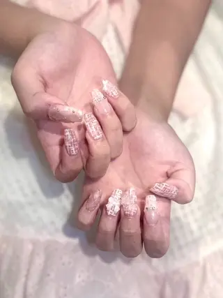 ネイル 岸 柚花のネイルデザイン