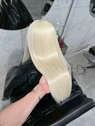 ロング フジマ ハルナのヘアスタイル