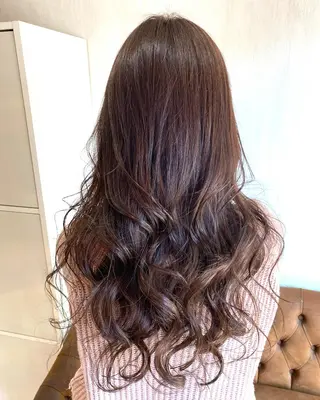 ロング カラー ヘアアレンジ 🍑🧋ハイトーン 暖色カラーlucaのヘアスタイル