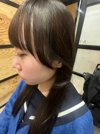ミディアム カラー 久木原 ゆりのヘアスタイル