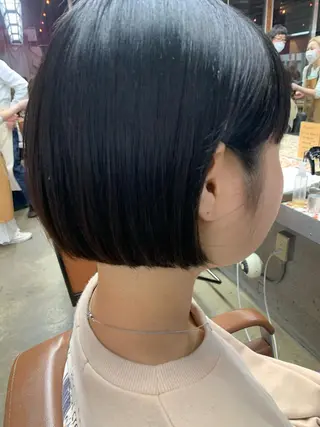 ショート 相田 優子のヘアスタイル