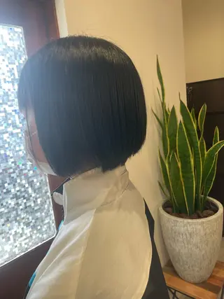 ミディアム やまこし 美裕樹のヘアスタイル