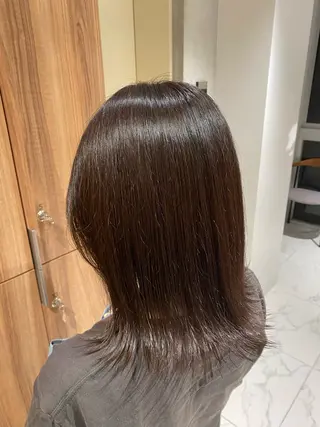 ミディアム kou🌥️レイヤー /艶カラーのヘアスタイル