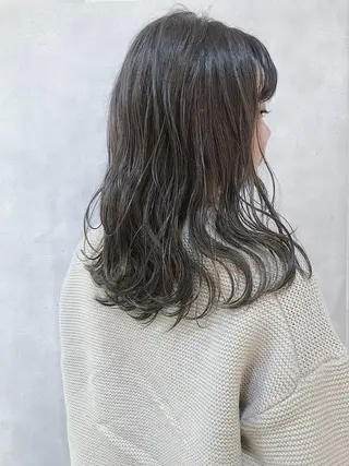 セミロング カラー MOU namba ムウナンバのヘアスタイル