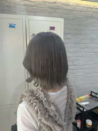 ミディアム カラー 十倉 朱莉のヘアスタイル