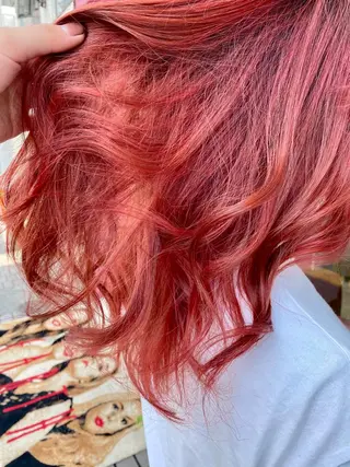 セミロング カラー デザインカラー✨新倉 佑奈のヘアスタイル