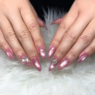 ネイル Rina .のネイルデザイン