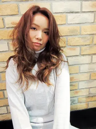 ロング カラー ヘアアレンジ 烏山 達也のヘアスタイル
