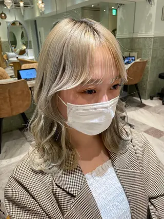 ミディアム カラー 木屋元一/透明感 /前髪/ショートボブのヘアスタイル