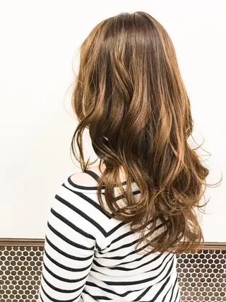 セミロング パーマ サロンディレクター  世古政男のヘアスタイル