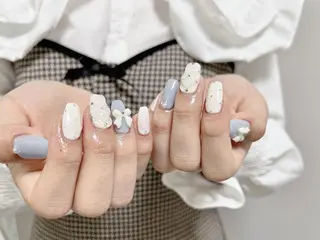 ネイル Shis_🦄shi 韓国風キラキラネイルのネイルデザイン