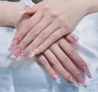 ネイル AKIKO ネイルサロンのネイルデザイン