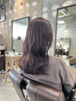 セミロング カラー 椎葉 みはるのヘアスタイル