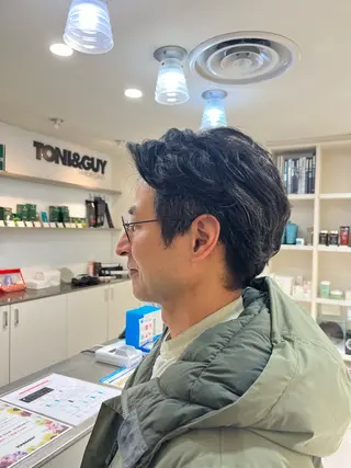 ショート パーマ メンズ 小野 達己のヘアスタイル