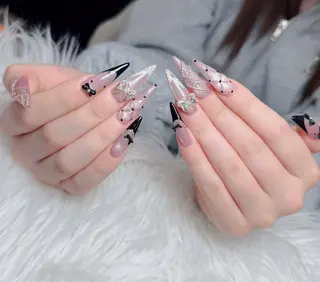 ネイル Lenie Nail Salonのネイルデザイン