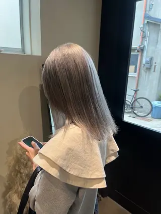 ミディアム miyabi🌙 大阪／梅田ヘアカラーのヘアスタイル