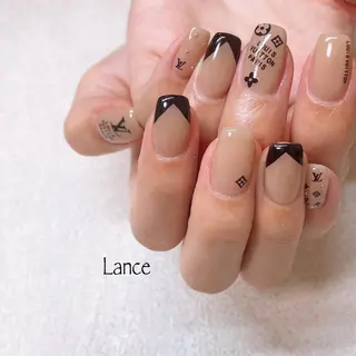 セミロング Lance nailのネイルデザイン