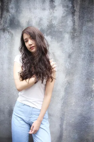 ロング カラー パーマ vato バトのヘアスタイル