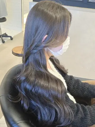 ロング &chaLme   心斎橋所属・emi/髪質改善/ 韓国風/艶カラーのヘアスタイル