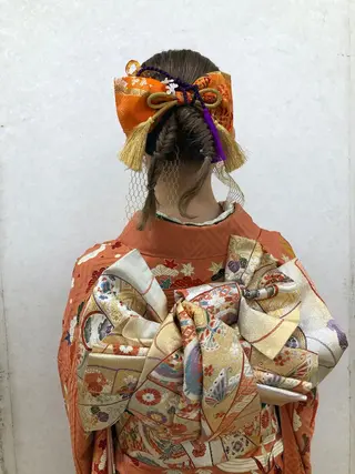 ミディアム vi viのヘアスタイル