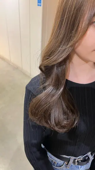 ロング カラー Lolonois梅田 /Okazaki:)のヘアスタイル
