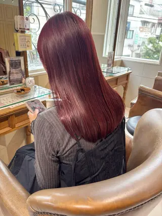 ミディアム カラー 齋藤 咲のヘアスタイル