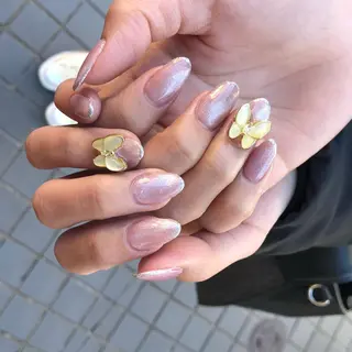 ネイル 中牟田 彩水のネイルデザイン