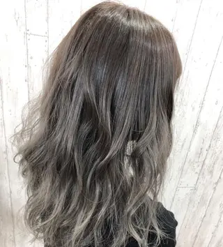 セミロング カラー kazufumi ..のヘアスタイル