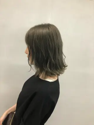 ショート カラー 東條 克義のヘアスタイル