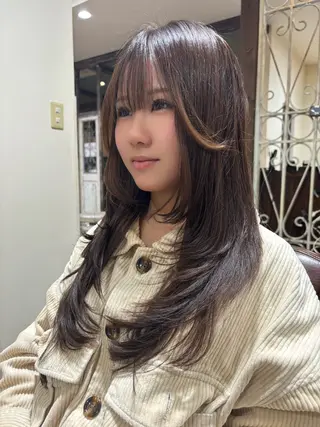 ロング 曲がるストレート/ レイヤー/大野真央のヘアスタイル