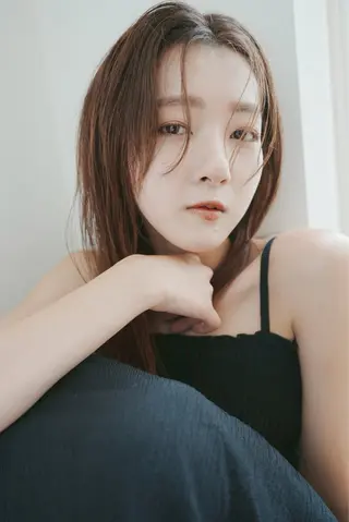 ミディアム 藤原 みやびのヘアスタイル